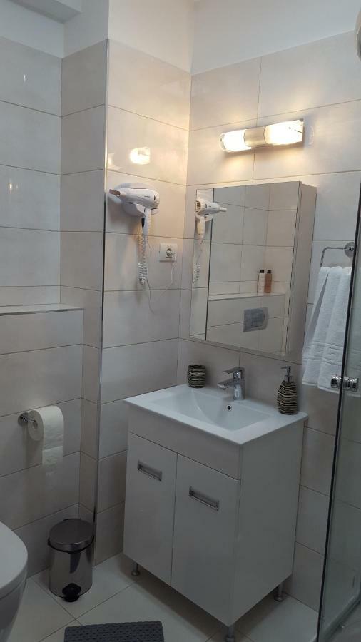 Alex Marina Flat Appartement Mamaia Buitenkant foto